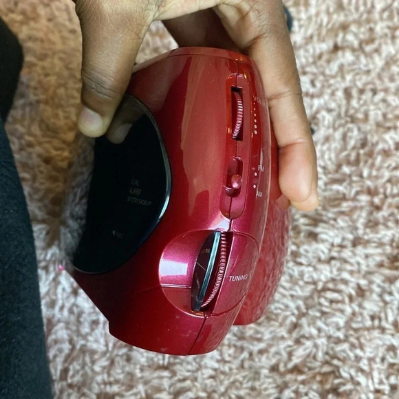 Red Alarm Clock - Picture 5 of 7